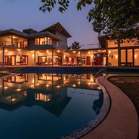 Jay House By Stayvista - Leisure Oasis With Pool, Snooker, Table Tennis & Foosball Fun Алибаг Экстерьер фото