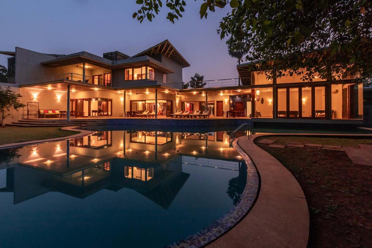 Jay House By Stayvista - Leisure Oasis With Pool, Snooker, Table Tennis & Foosball Fun Алибаг Экстерьер фото
